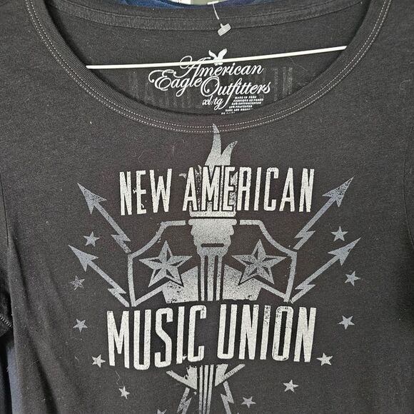 American Eagle Outfitters Charcoal Graphic Tee - Picture 2 of 5